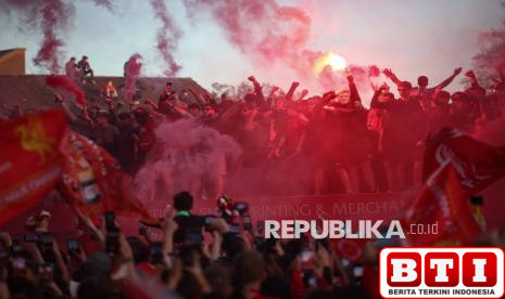 anfield-berpesta-rayakan-gelar-juara-liga-primer-inggris-liverpool