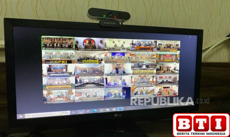 kapolri-buka-rakernis-gabungan-polri-ta-2025-polres-indramayu-ikuti-secara-virtual