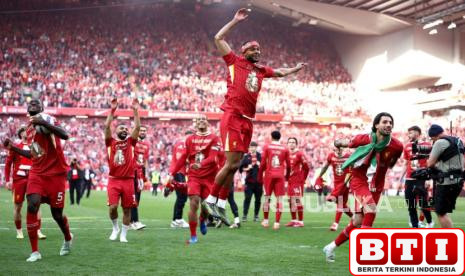 liverpool-akhirnya-berpesta-juara-liga-inggris-dengan-gaya-bekuk-tottenham-5-1-di-anfield