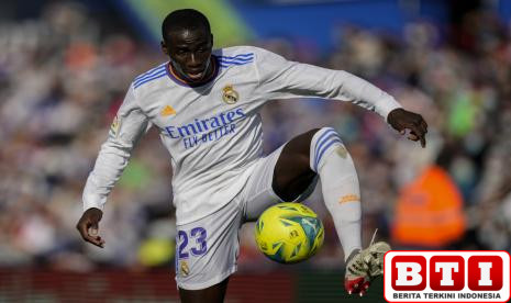 mendy-dan-alaba-cedera-pertahanan-madrid-goyah-sampai-akhir-musim