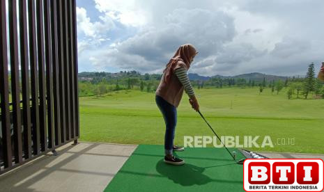 parahyangan-golf-hadir-di-bandung-dengan-premium-driving-sasar-pemula