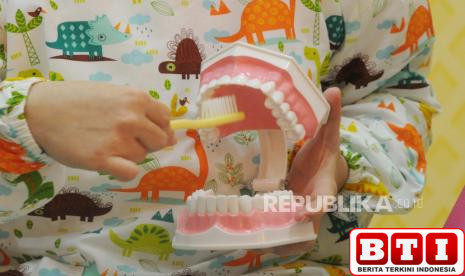 tumbuh-gigi-bukan-penyebab-anak-terkena-demam