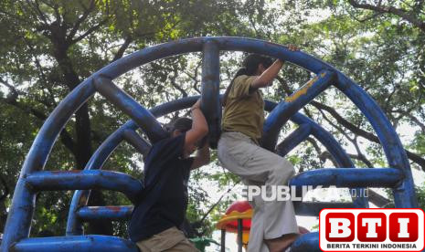 4-tips-agar-anak-nyaman-saat-liburan-dengan-mobil