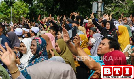 65-calon-jamaah-haji-banjarmasin-berangkat-bersama-kloter-gabungan-kalteng