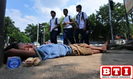 658831-anak-di-jabar-tidak-sekolah-246798-di-antaranya-di-bawah-wewenang-gubernur