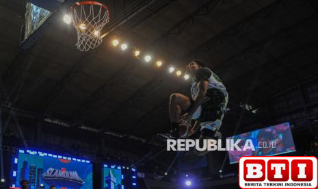 aj-bramah-raja-slam-dunk-abraham-damar-juara-kontes-tiga-angka