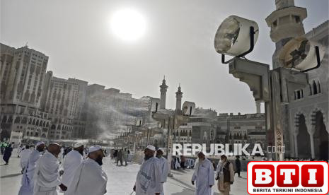 akar-masalah-jamaah-haji-suami-istri-terpisah-dan-sindiran-surah-abasa