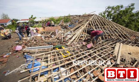 angin-puting-beliung-terjang-7-desa-di-kudus-89-rumah-rusak