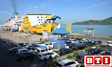 antisipasi-libur-panjang-waisak-asdp-siapkan-47-kapal-di-merak-bakauheni