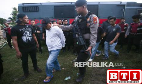 belasan-preman-yang-duduki-lahan-bmkg-diciduk-polisi