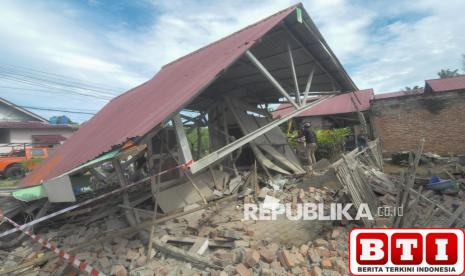 bengkulu-diguncang-gempa-puluhan-rumah-rusak