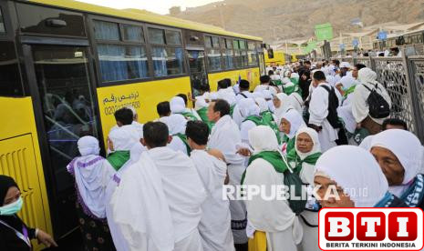 bus-shalawat-untuk-jumatan-di-masjidil-haram-dibatasi-terakhir-pukul-0900-was