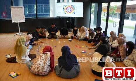 cegah-perundungan-ruber-innovation-lab-dan-republika-latih-150-relawan-di-gik-ugm