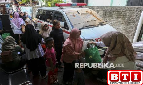 cegah-stunting-dkp3-kota-serang-bagikan-beras-nutrisi-zinc-tinggi