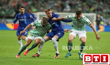 cole-palmer-pemantik-kebangkitan-chelsea-kalahkan-real-betis-di-final-liga-konferensi-eropa