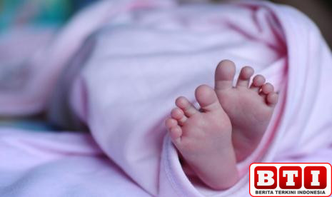 geger-jasad-bayi-laki-laki-ditemukan-terbungkus-kain-di-cimahi