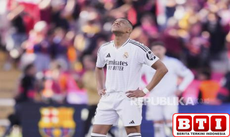hattrick-mbappe-tak-bisa-tolong-madrid-di-el-clasico-barcelona-di-ambang-juara-la-liga