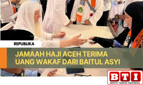 jamaah-haji-aceh-terima-uang-wakaf-2000-riyal-dari-baitul-asyi