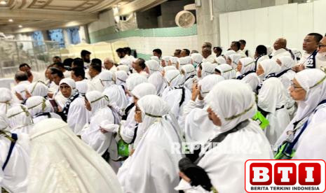 jamaah-haji-perempuan-menstruasi-tapi-belum-tawaf-ifadah-bagaimana-hukumnya