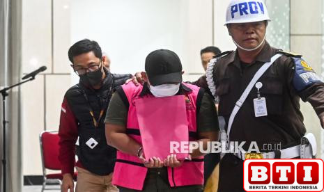 kejagung-tahan-ketua-buzzer-cyber-army-terkait-kasus-perintangan-penyidikan