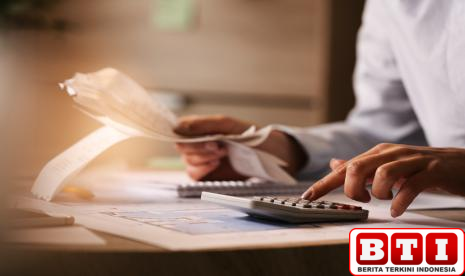 kiat-kelola-uang-biar-nggak-boncos-di-era-ekonomi-yang-tak-pasti