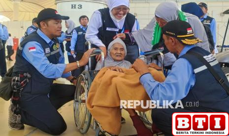 lebih-dari-11-juta-jamaah-haji-mendarat-di-arab-saudi