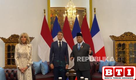 lihat-lukisan-sukarno-di-istana-macron-ke-prabowo-this-is-your