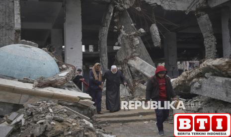 mengapa-allah-menyuruh-kita-bertebaran-di-bumi-usai-sholat-jumat