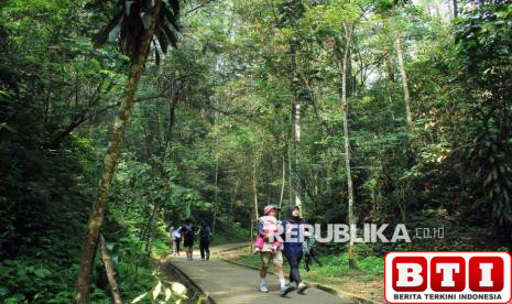 menikmati-libur-panjang-waisak-di-tahura-bandung