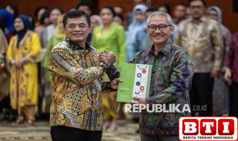 menkeu-sri-mulyani-lantik-djaka-budi-utama-jadi-dirjen-bea-cukai