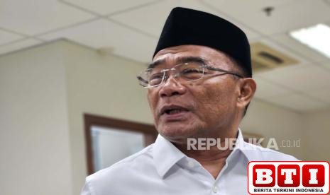 muhadjir-effendy-resmi-jadi-komisaris-utama-bsi