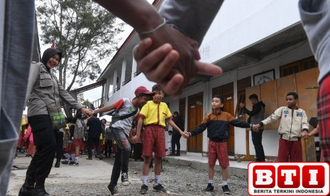 opm-ancam-serbu-kota-wamena-tiga-anggota-tni-polri-terkena-serangan