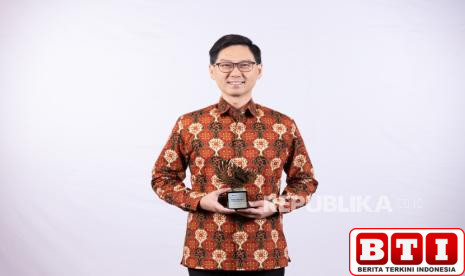 pagelaran-mla-2025-presdir-sampoerna-dinobatkan-sebagai-ceo-of-the-year