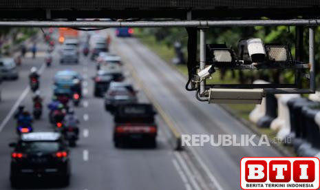 pemprov-jakarta-akan-terapkan-jalan-berbayar-elektronik-hasilnya-untuk-subsidi-15-golongan