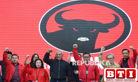 pengurus-pdip-banten-datangi-dpp-minta-tia-rahmania-gantikan-bonny-triyana