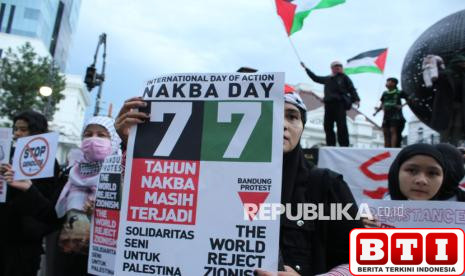 peringati-77-tahun-nakba-massa-gelar-aksi-di-tugu-asia-afrika-bandung