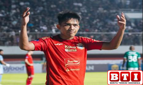 persija-jamu-bali-united-di-jis-witan-sulaeman-minta-jakmania-padati-tribun