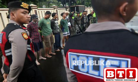 polisi-bebaskan-ratusan-preman-usai-lakukan-pembinaan