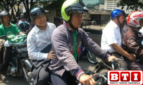 polres-di-daerah-ini-sediakan-ojek-gratis-untuk-calhaj-menuju-titik-pemberangkatan