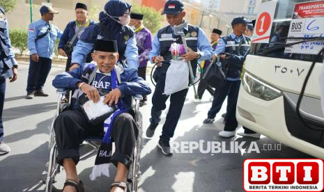 ppih-distribusikan-kartu-nusuk-untuk-kelancaran-ibadah-haji