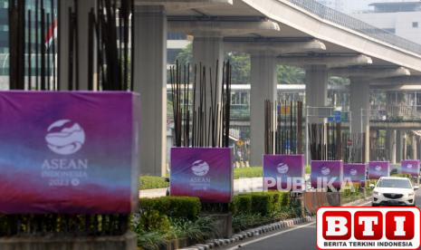 pramono-bertekad-bereskan-tiang-tiang-monorel-mangkrak-di-jakarta