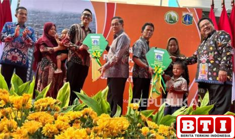 pramono-dan-rano-resmikan-rusunawa-jagakarsa