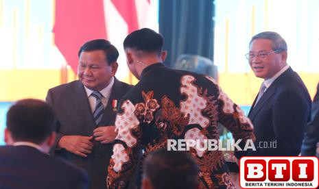 presiden-prabowo-dan-pm-china-hadiri-indonesia-china-business-reception-2025