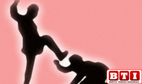 pria-di-bekasi-nekat-aniaya-teman-sendiri-hingga-kritis-karena-cemburu