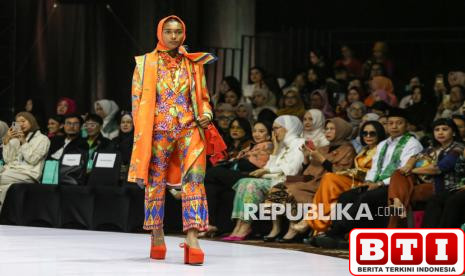 resmi-dibuka-ifw-2025-diikuti-200-fashion-desainer