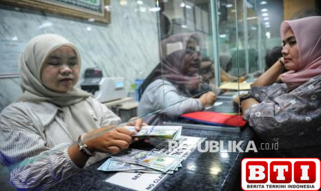 rupiah-diperkirakan-menguat-penurunan-rating-utang-as-jadi-faktor-pendorong