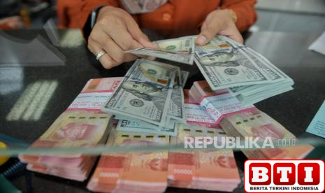 rupiah-melemah-tipis-ini-sentimen-pemicunya