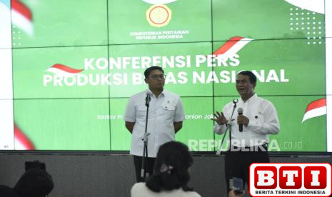 serapan-beras-bulog-capai-rekor-tertinggi-cadangan-beras-sentuh-35-juta-ton