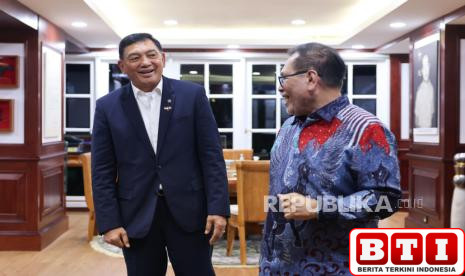 sjafrie-indonesian-air-force-pilots-sent-to-china-for-j-10-fighter-jet-training