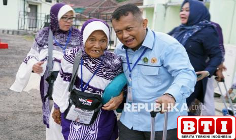 the-centennial-pilgrim-sutiah-rezeki-hasil-tani-jadi-bekal-ke-tanah-suci